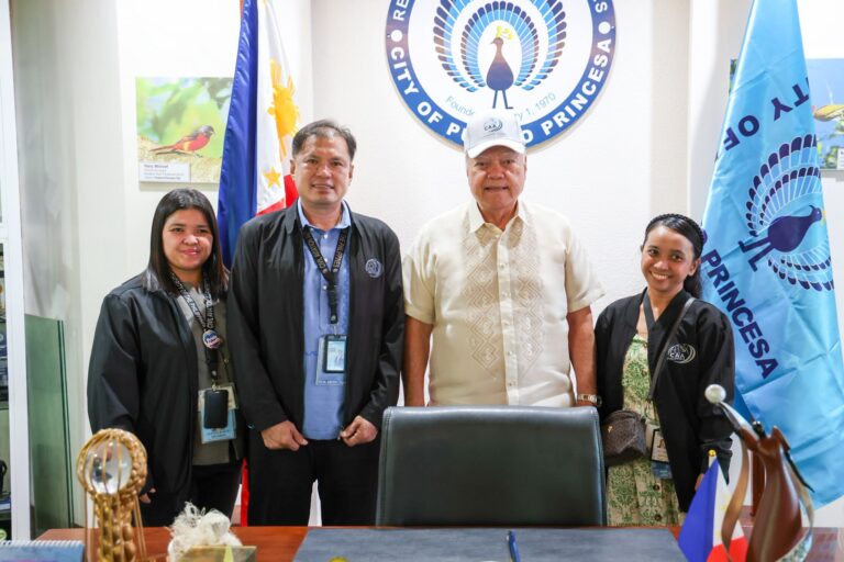 PAMUNUAN NG PUERTO PRINCESA INTERNATIONAL AIRPORT, TAOS-PUSONG NAGPASALAMAT KAY MAYOR BAYRON